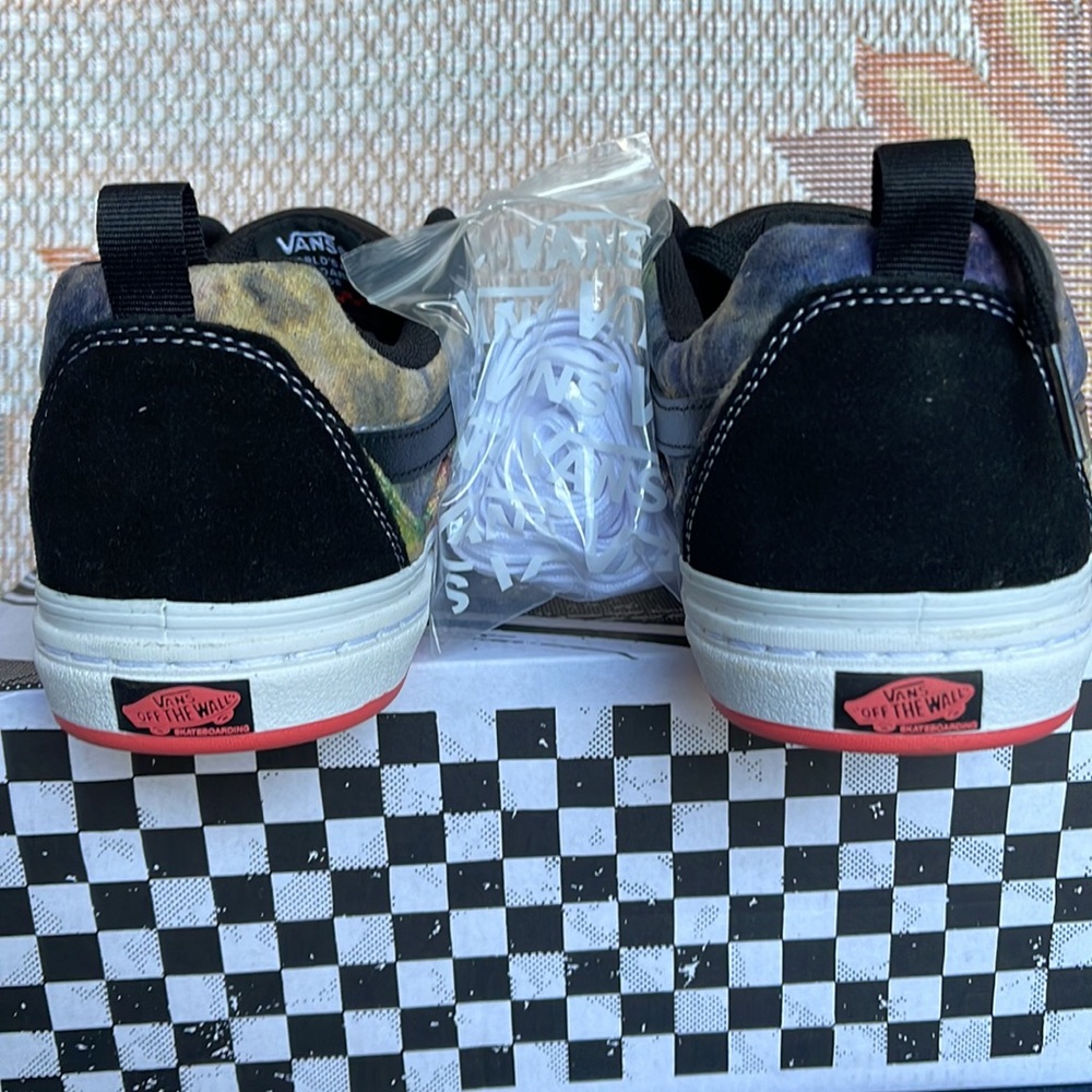 Vans Men’s Kyle Walker
Tie-Dye Terry Black/Multi
VN0A5JIEBML
 sneakers - Picture 14 of 16